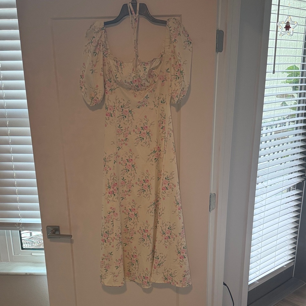 Cider Floral Puff Sleeve Dress in Cream and Pink
